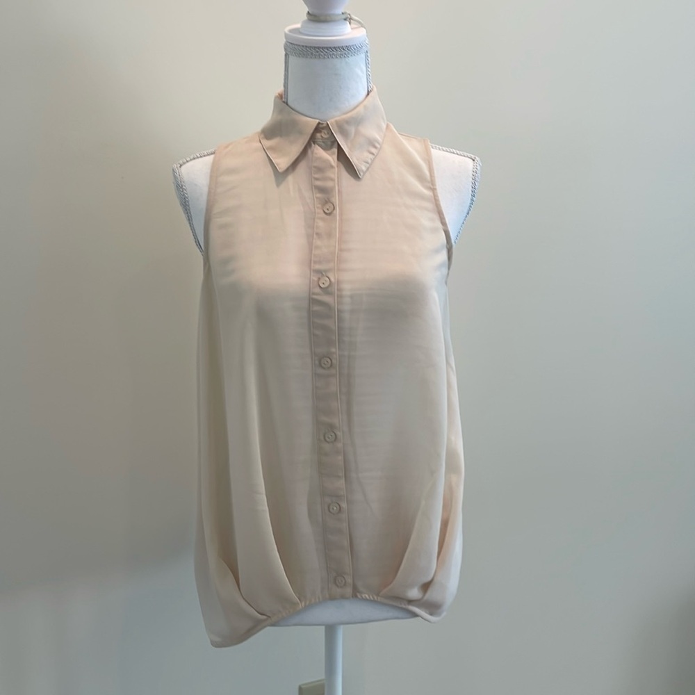 Rebecca Hampton Cream Colored Button Down Top. EUC